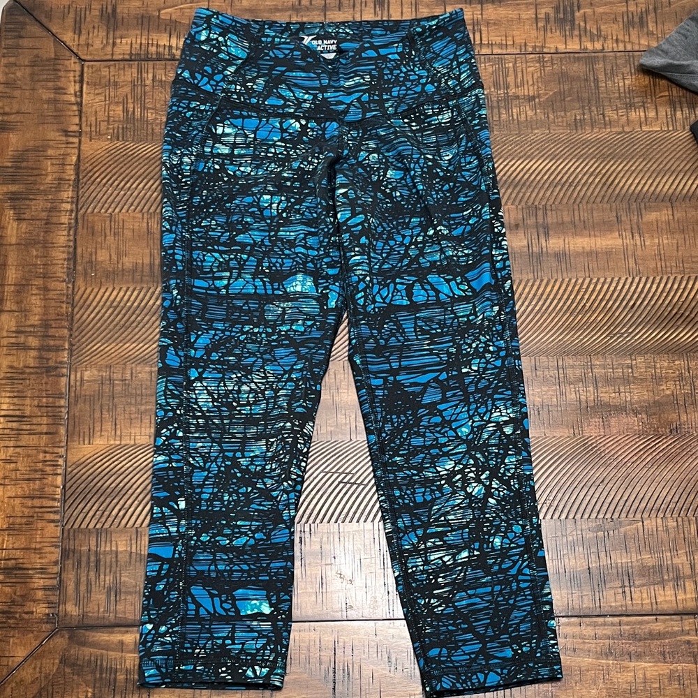 Old Navy Women’s Blue and Black Patterned Leggings